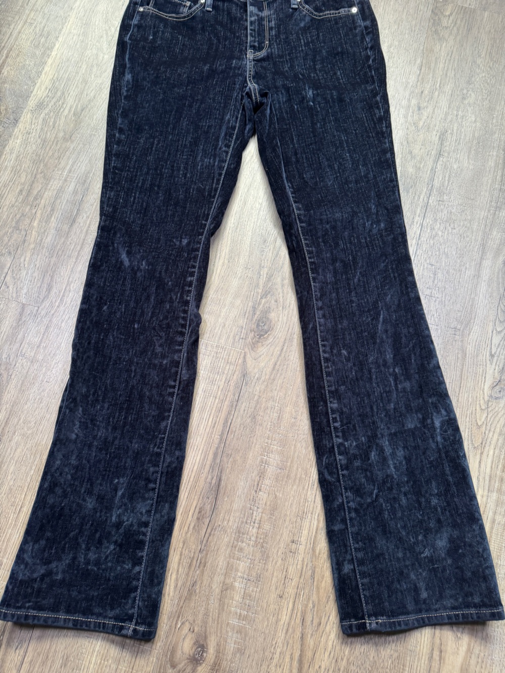 White House Black Market Velour - Velvet MID RISE Bootcut Pants - Size 2 - Picture 3 of 12